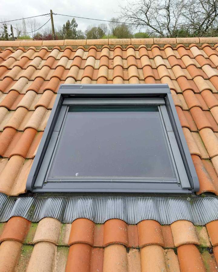 Pose de fenêtre de toit VELUX La Chapelle-Saint-Laurent